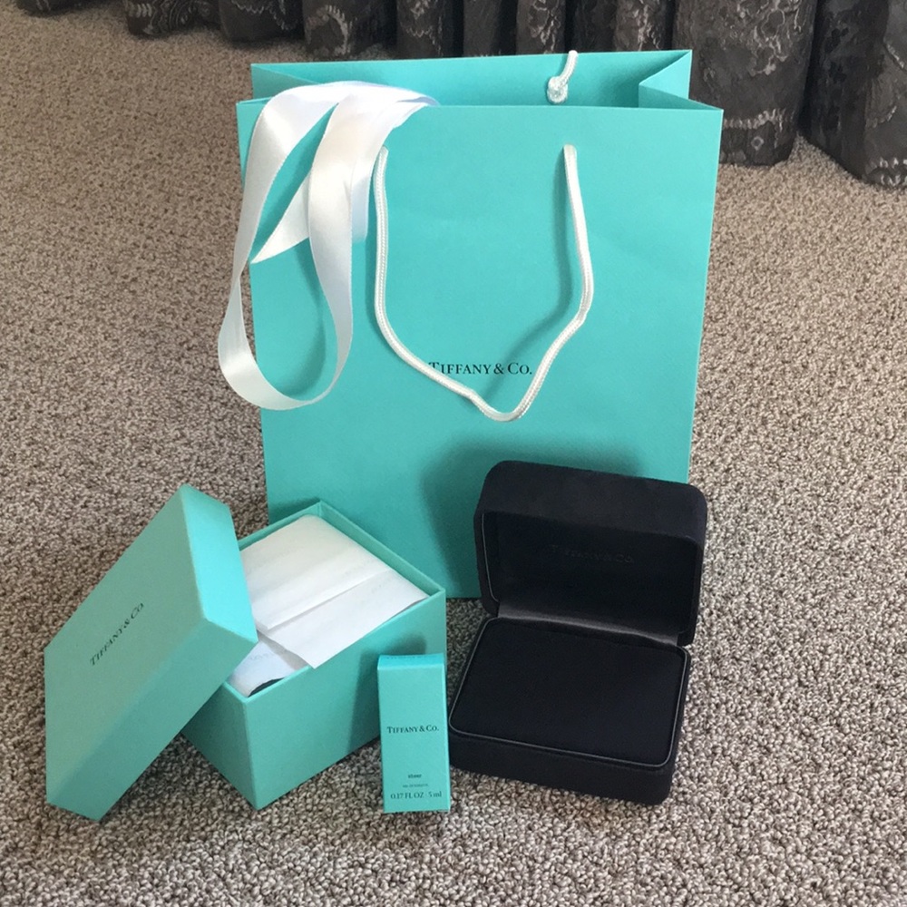 Tiffany & Co Jewelry Storage Box & Accessories